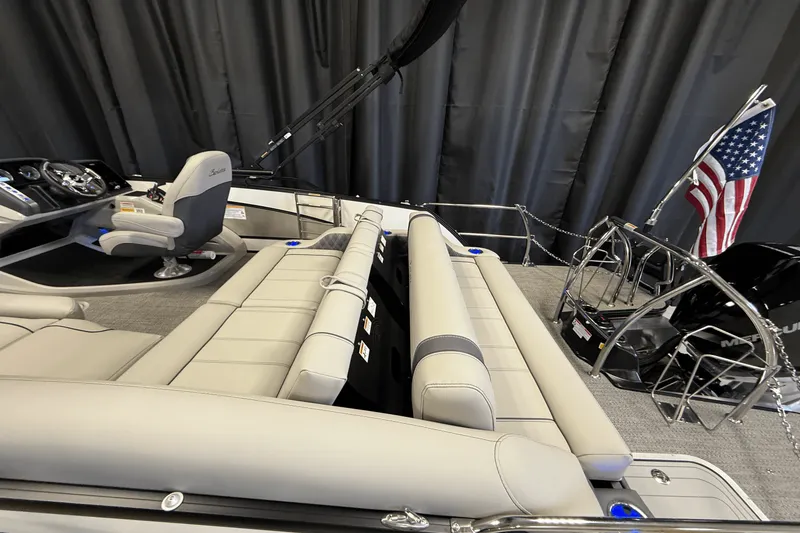 Slide: The Image of Barletta LUSSO23U 2025 - 40