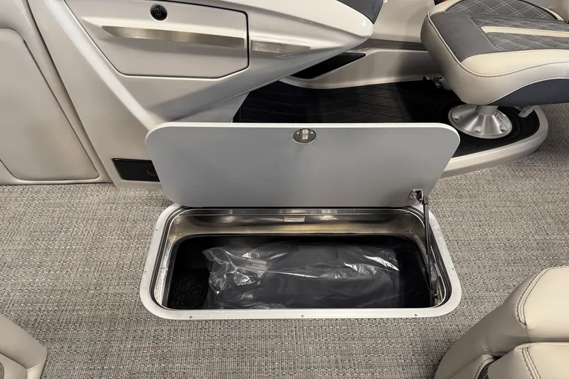 Slide: The Image of Barletta LUSSO23U 2025 - 63