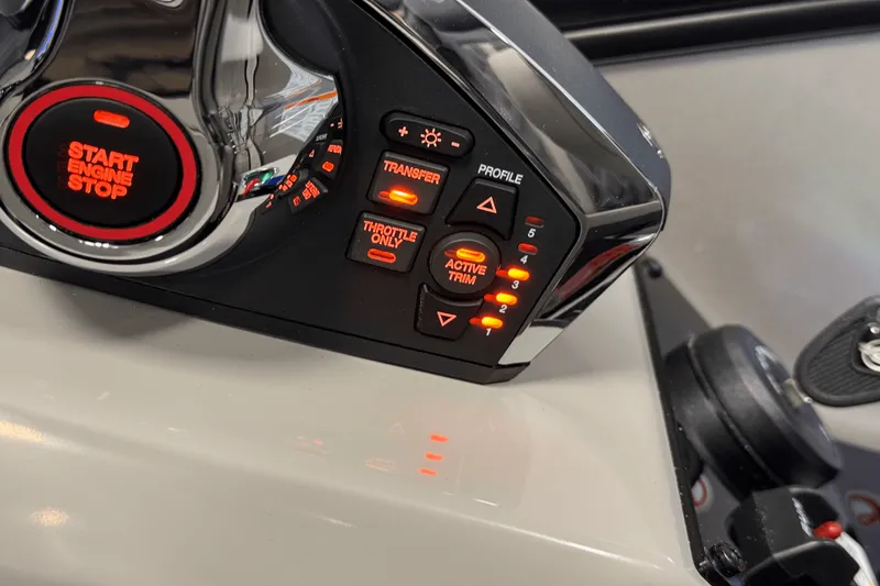 Slide: The Image of Barletta LUSSO23U 2025 - 72