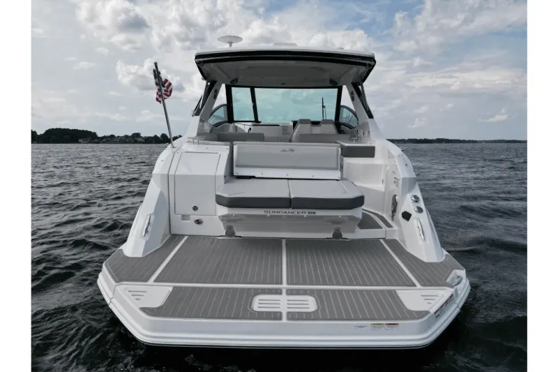 Slide: The Image of Sea Ray Sundancer 320 2024 - 4