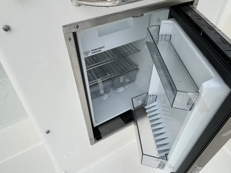 Slide: The Image of Boston Whaler 285 Conquest 2026 - 12