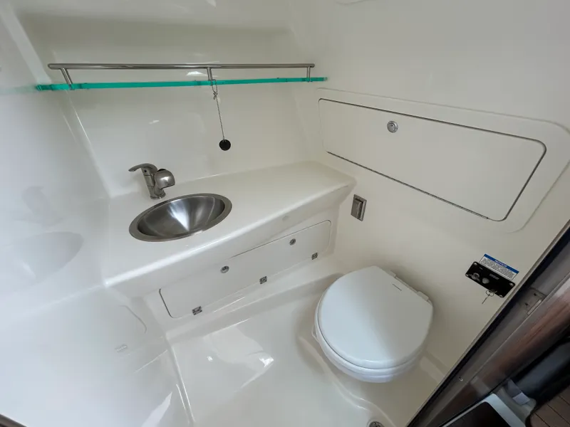 Slide: The Image of Boston Whaler 285 Conquest 2026 - 29