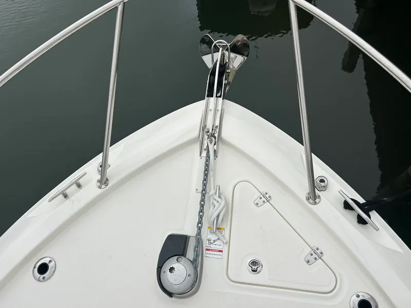 Slide: The Image of Boston Whaler 285 Conquest 2026 - 32