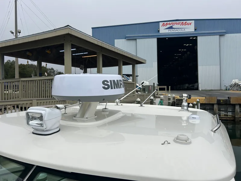 Slide: The Image of Boston Whaler 285 Conquest 2026 - 34