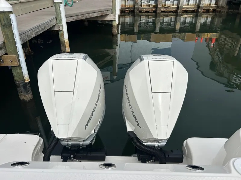 Slide: The Image of Boston Whaler 285 Conquest 2026 - 6