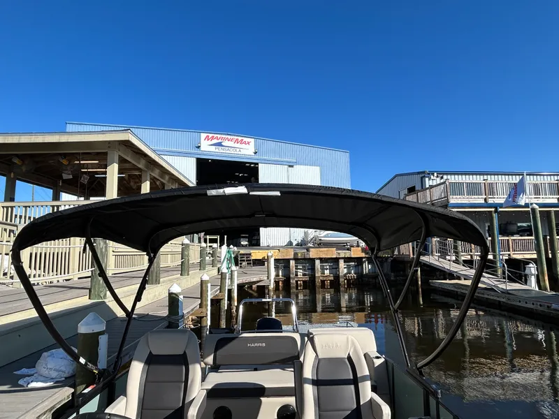 Slide: The Image of Harris Cruiser 230 2026 - 28