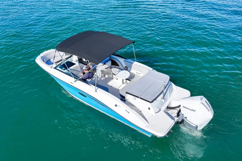 Slide: The Image of Sea Ray SPX 230 Outboard 2025 - 11