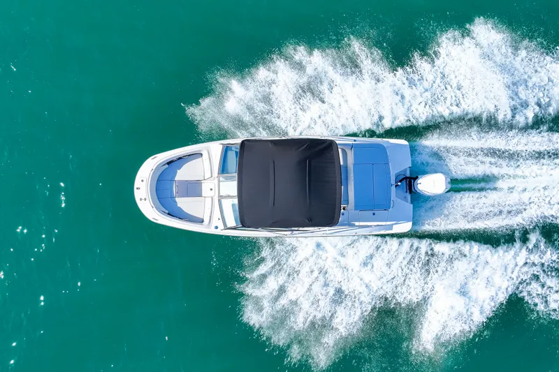 Slide: The Image of Sea Ray SPX 230 Outboard 2025 - 25