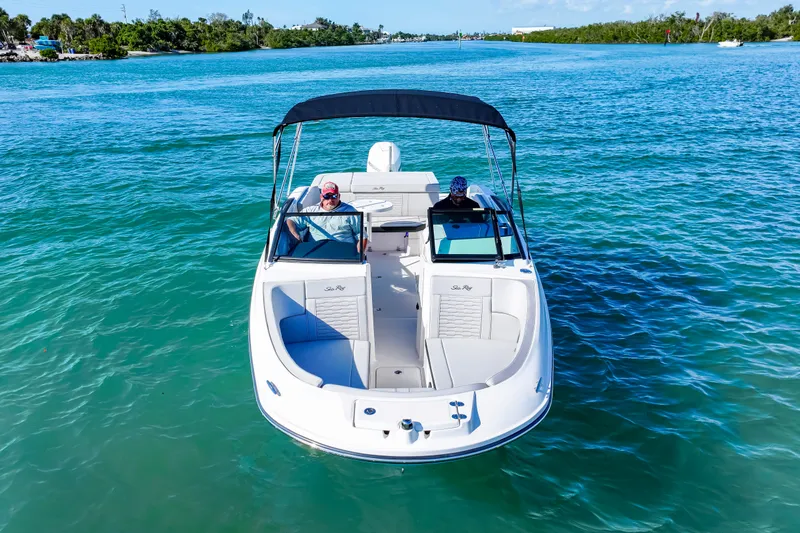 Slide: The Image of Sea Ray SPX 230 Outboard 2025 - 3