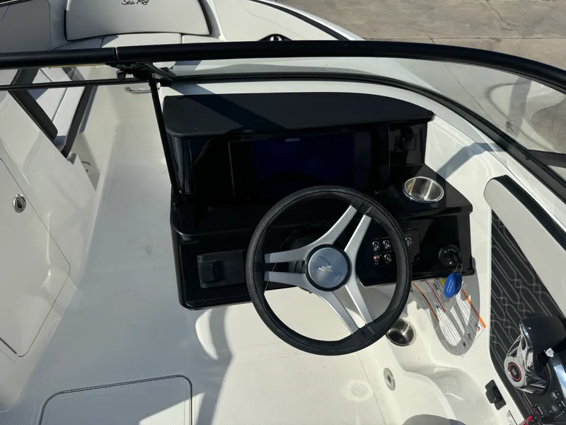 Slide: The Image of Sea Ray SPX 210 Outboard 2026 - 11