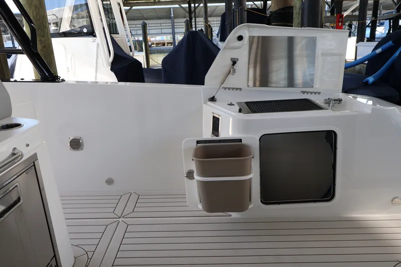 Slide: The Image of Cruisers 38 VTR 2026 - 17