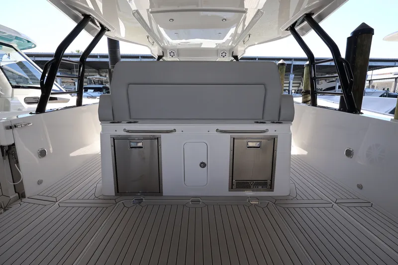 Slide: The Image of Cruisers 38 VTR 2026 - 19