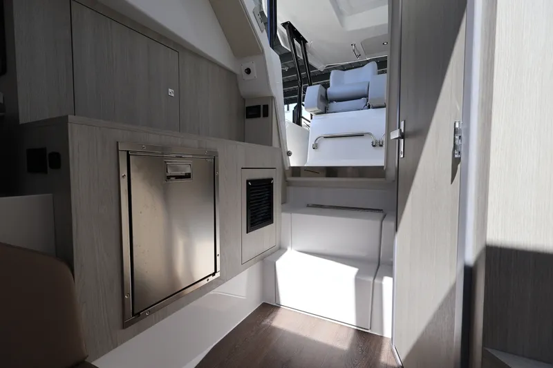 Slide: The Image of Cruisers 38 VTR 2026 - 38