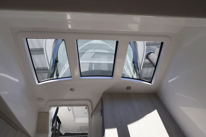 Slide: The Image of Cruisers 38 VTR 2026 - 39