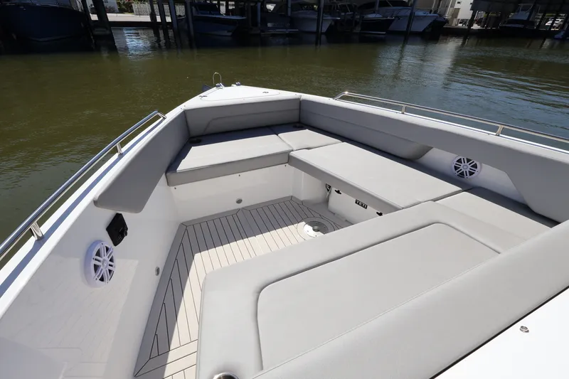 Slide: The Image of Cruisers 38 VTR 2026 - 46