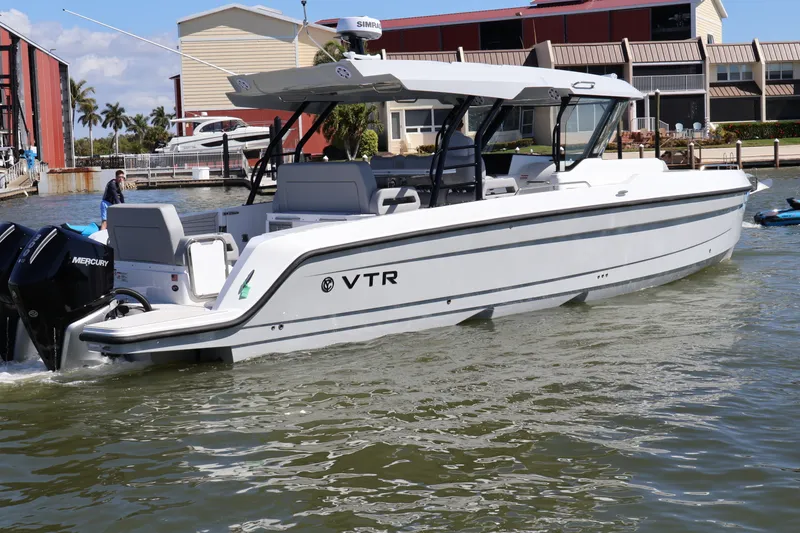 Slide: The Image of Cruisers 38 VTR 2026 - 8