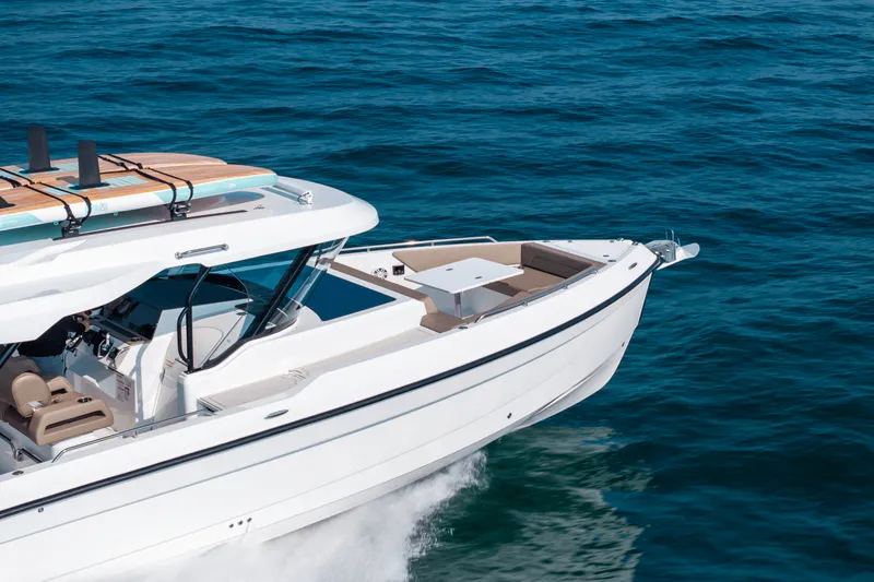 Slide: The Image of Cruisers Yachts 38 VTR 2026 - 33