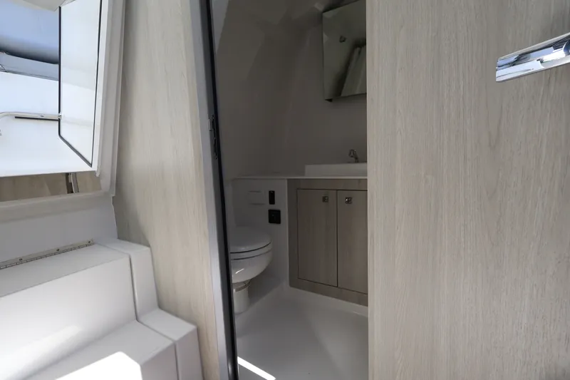 Slide: The Image of Cruisers Yachts 38 VTR 2026 - 42