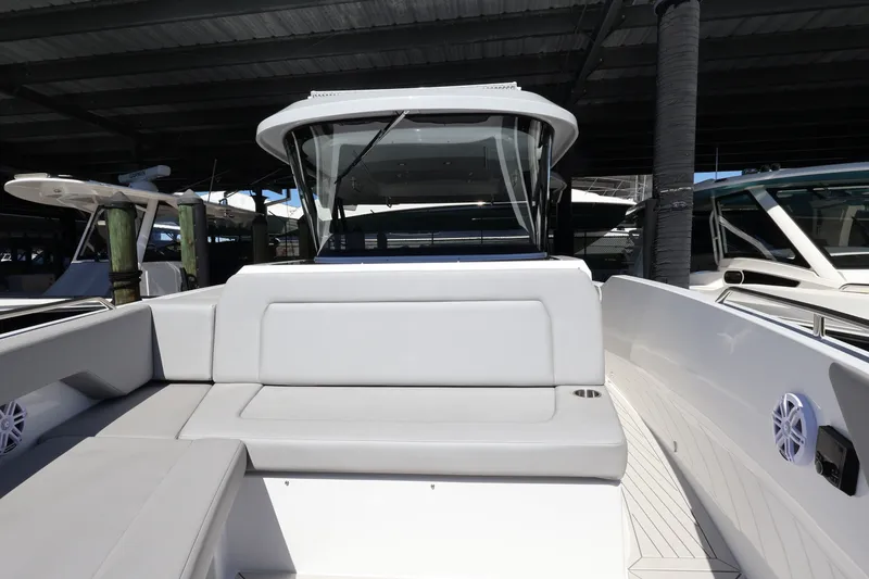 Slide: The Image of Cruisers Yachts 38 VTR 2026 - 50