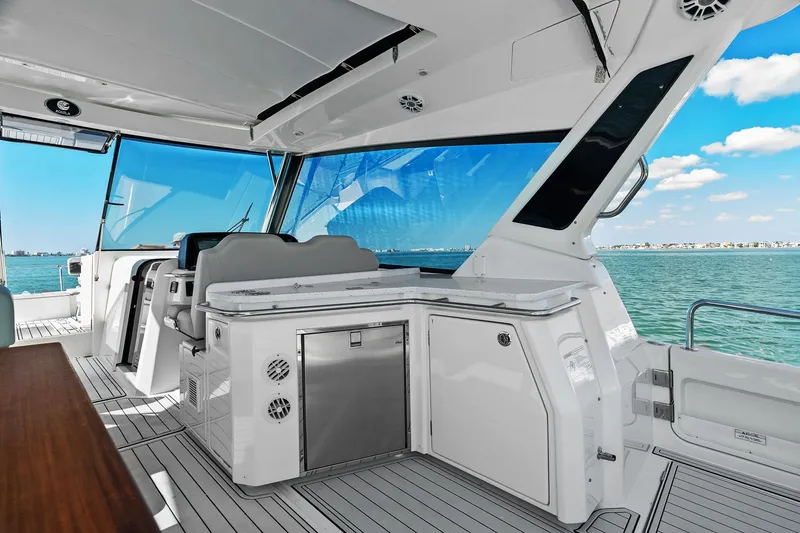 Slide: The Image of Aquila 36 2020 - 42