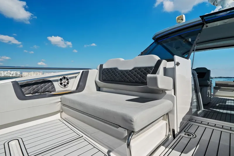 Slide: The Image of Aquila 36 2020 - 50