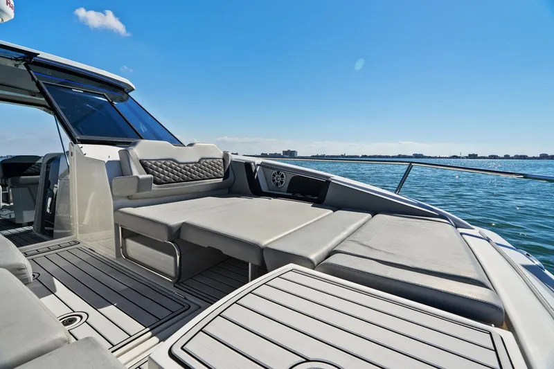 Slide: The Image of Aquila 36 2020 - 51