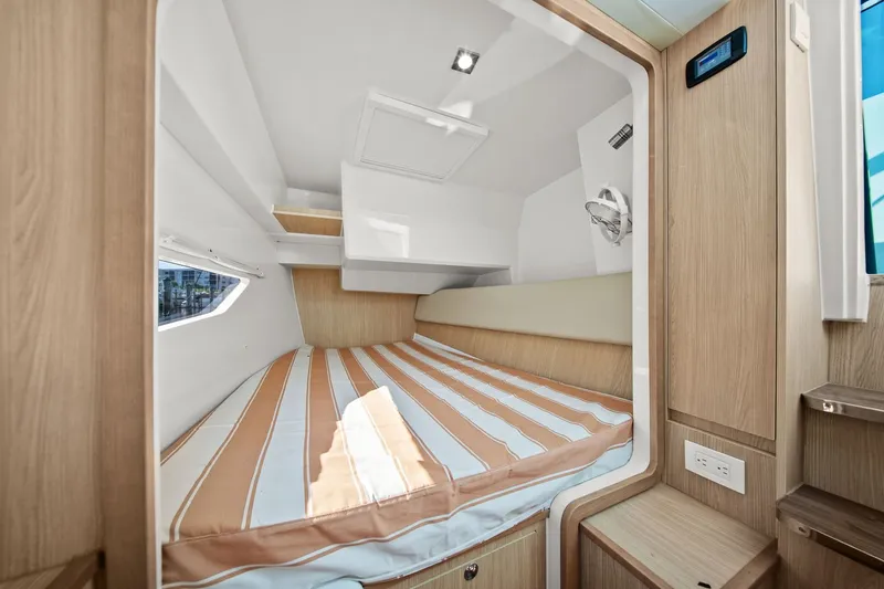 Slide: The Image of Aquila 36 2020 - 57