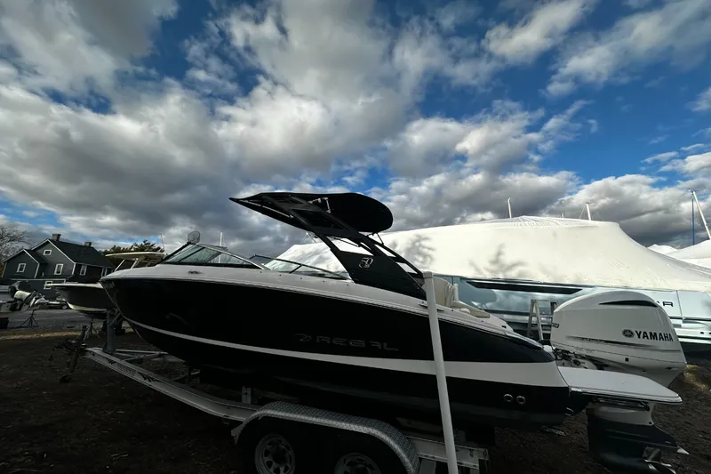 Slide: The Image of Regal LX4 2020 - 1