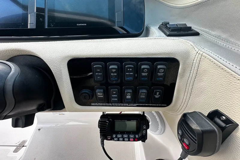 Slide: The Image of Regal LX4 2020 - 13