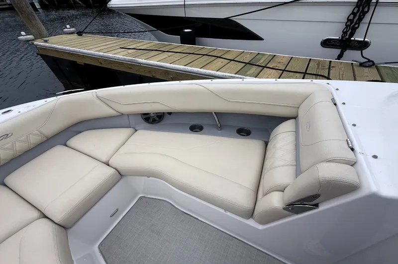 Slide: The Image of Regal LX4 2020 - 19