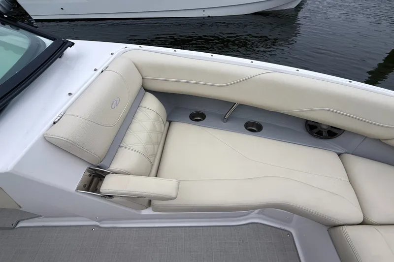 Slide: The Image of Regal LX4 2020 - 20
