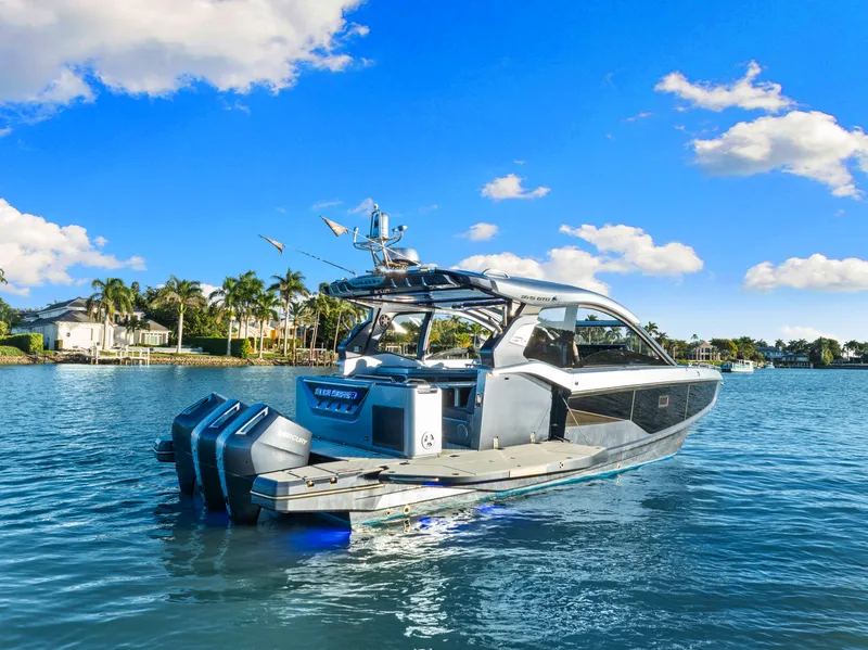 Slide: The Image of Galeon 375 GTO 2024 - 12