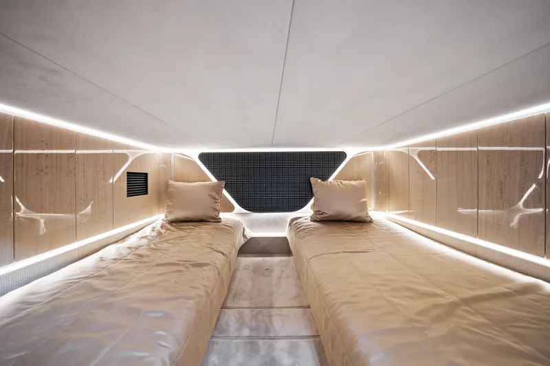 Slide: The Image of Galeon 375 GTO 2024 - 48