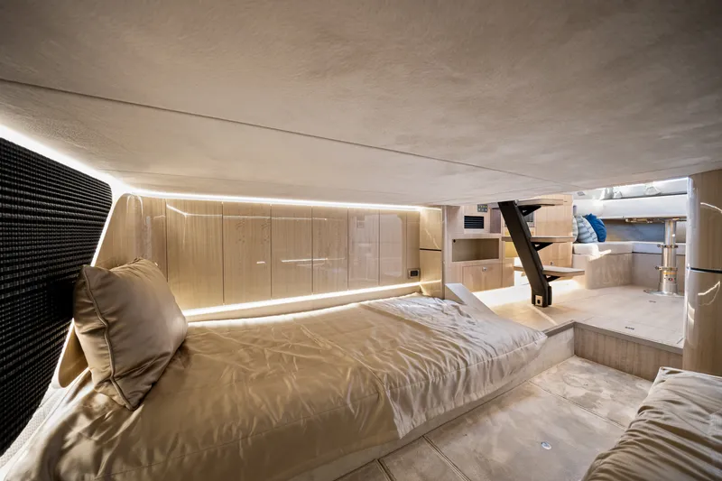 Slide: The Image of Galeon 375 GTO 2024 - 49