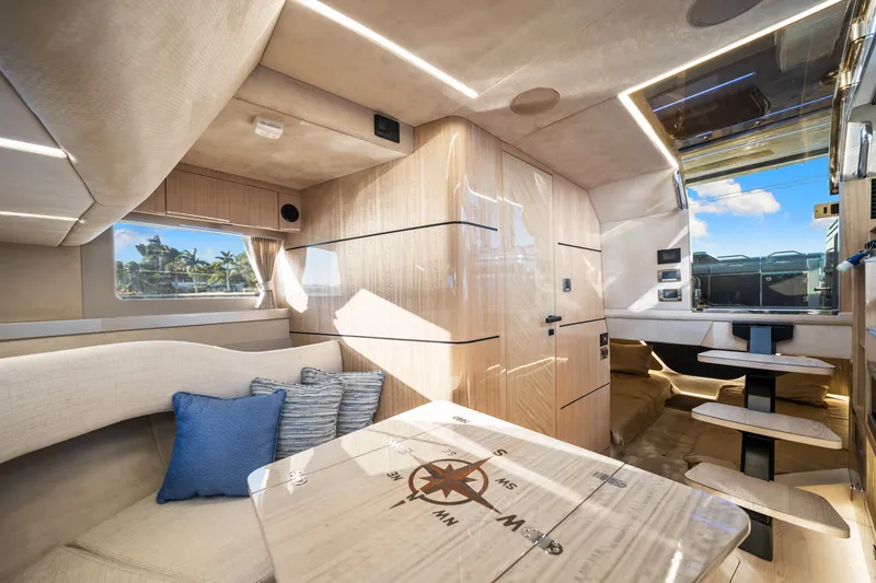 Slide: The Image of Galeon 375 GTO 2024 - 52