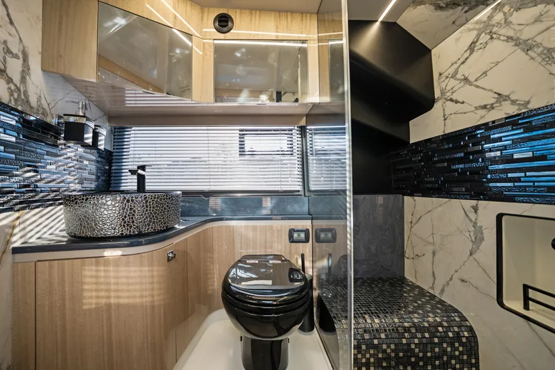 Slide: The Image of Galeon 375 GTO 2024 - 54