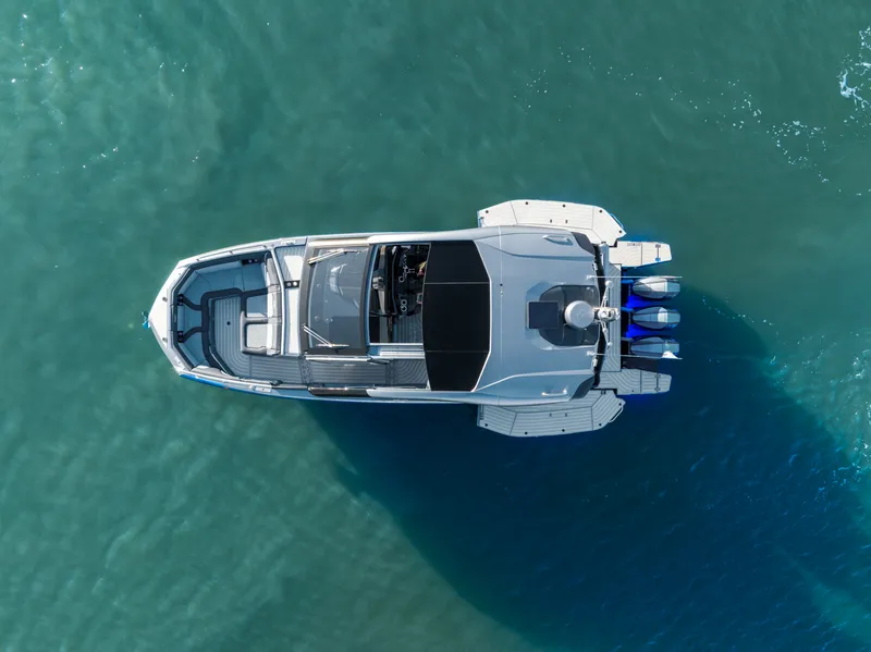 Slide: The Image of Galeon 375 GTO 2024 - 6