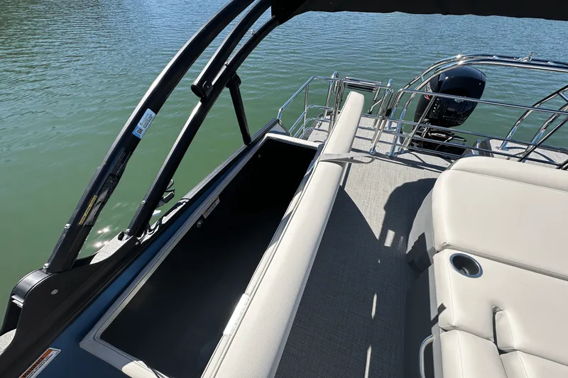 Slide: The Image of Sylvan MIRAGE X1 2025 - 32