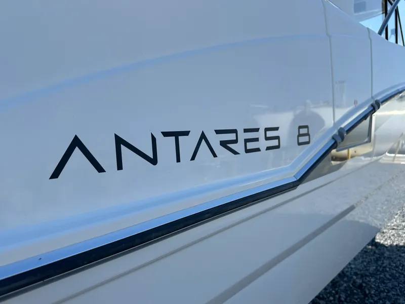 Slide: The Image of Beneteau ANTARES 8 2023 - 15
