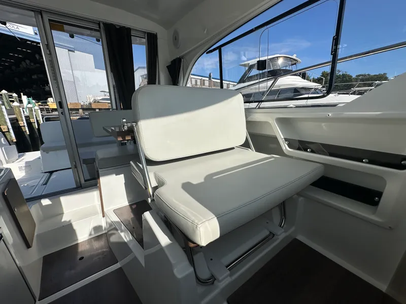 Slide: The Image of Beneteau ANTARES 8 2023 - 60