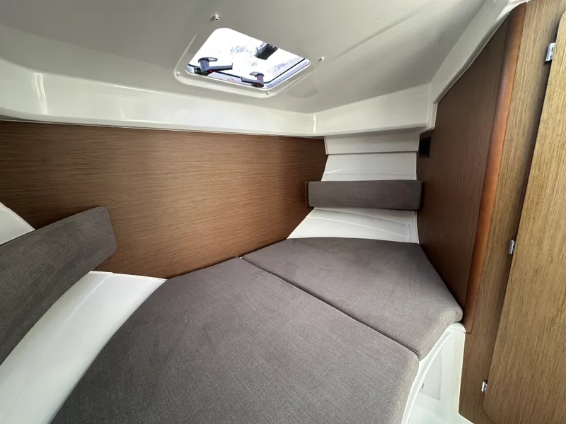 Slide: The Image of Beneteau ANTARES 8 2023 - 68