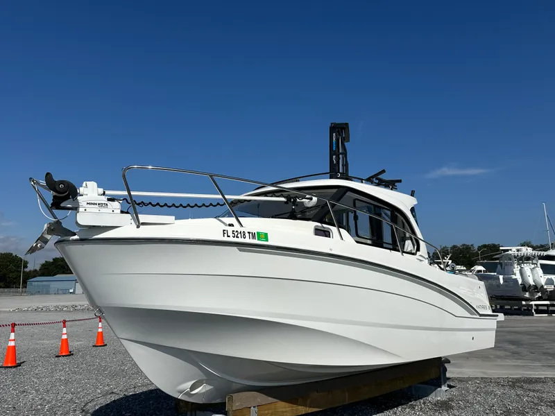 Slide: The Image of Beneteau ANTARES 8 2023 - 7