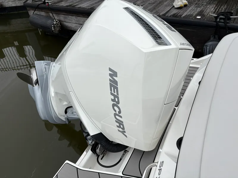 Slide: The Image of Sea Ray SPX 210 Outboard 2026 - 26