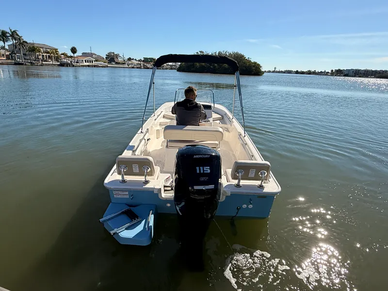 Slide: The Image of Boston Whaler 170 Montauk 2026 - 4