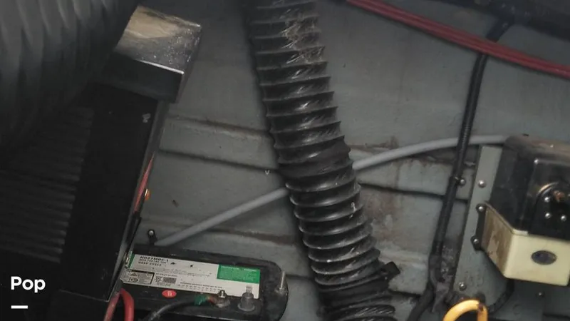 Slide: The Image of Sea Ray 310 Sun Sport 1993 - 15896446