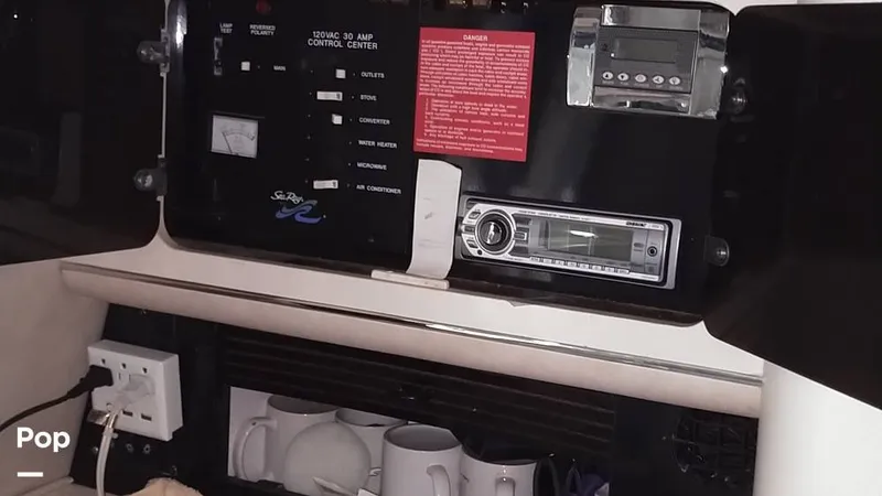 Slide: The Image of Sea Ray 310 Sun Sport 1993 - 15896455