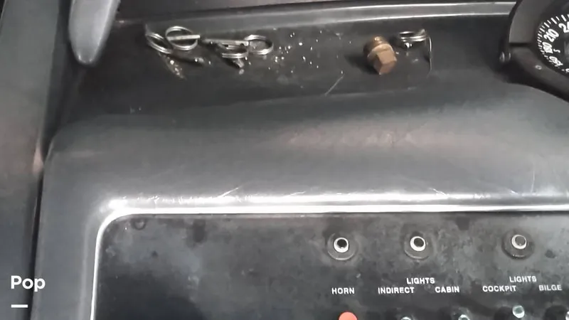 Slide: The Image of Sea Ray 310 Sun Sport 1993 - 15896473