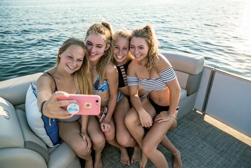 Slide: The Image of Harris Cruiser 230 2021 - 10