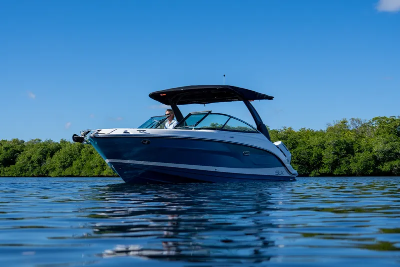 Slide: The Image of Sea Ray SLX 260 Outboard 2026 - 26