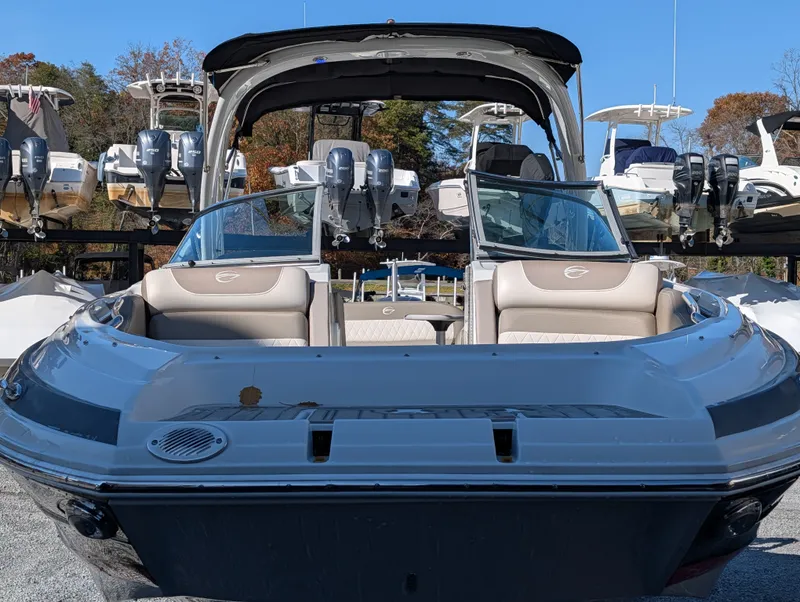 Slide: The Image of Crownline Boats 285 XS 2019 - 18
